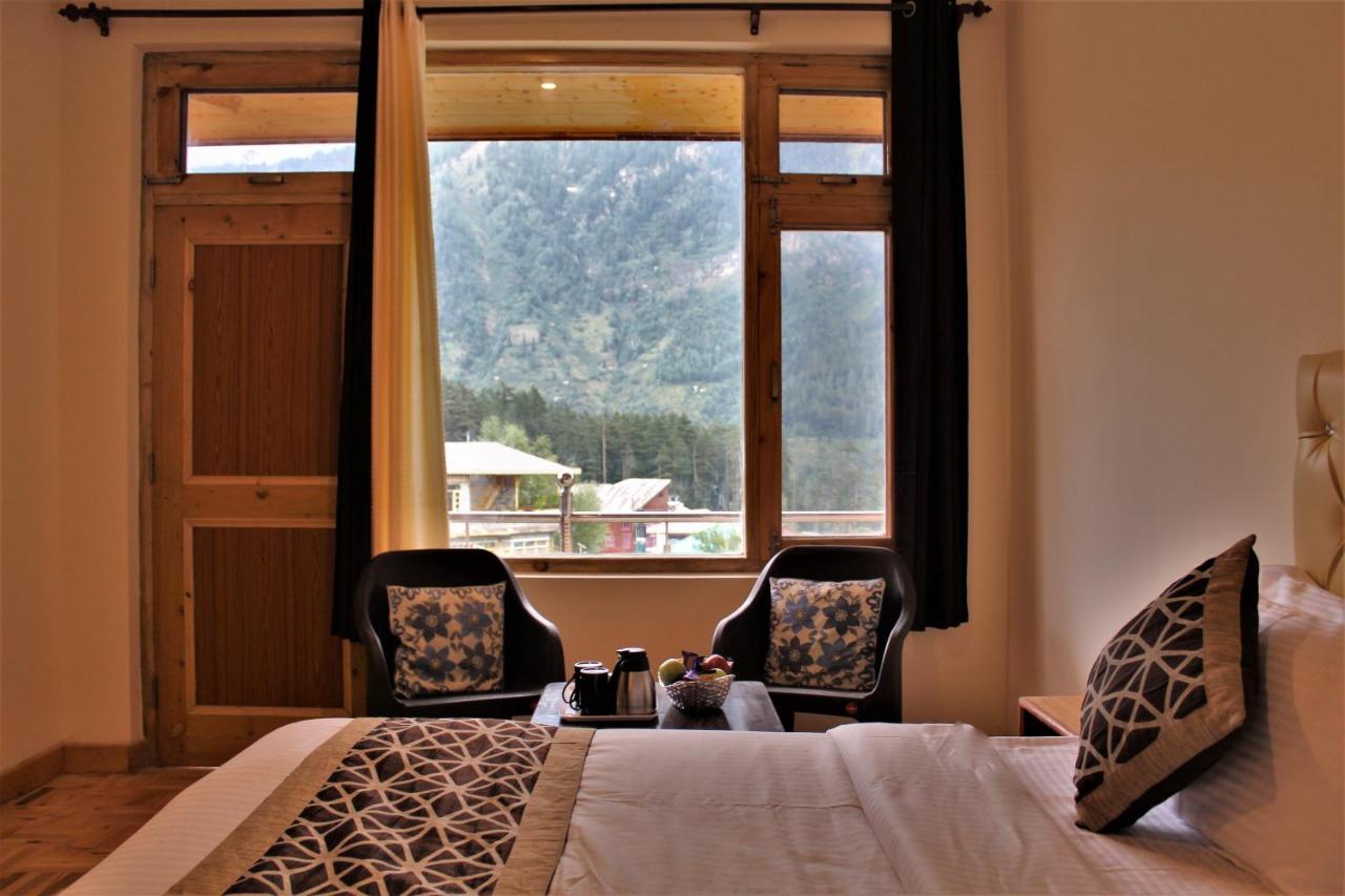 Nirvana Hills Hotel 3*