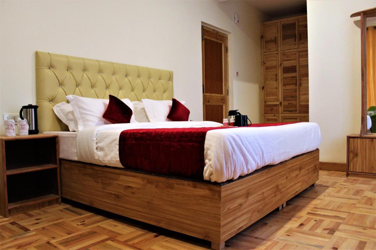 Nirvana Hills Hotel Manali (Himachal Pradesh)